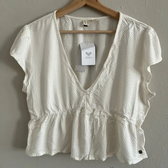 ROXY Ivory Textured Cropped Top Short Sleeve V Neck Peplum hem Size XL - Picture 2 of 12